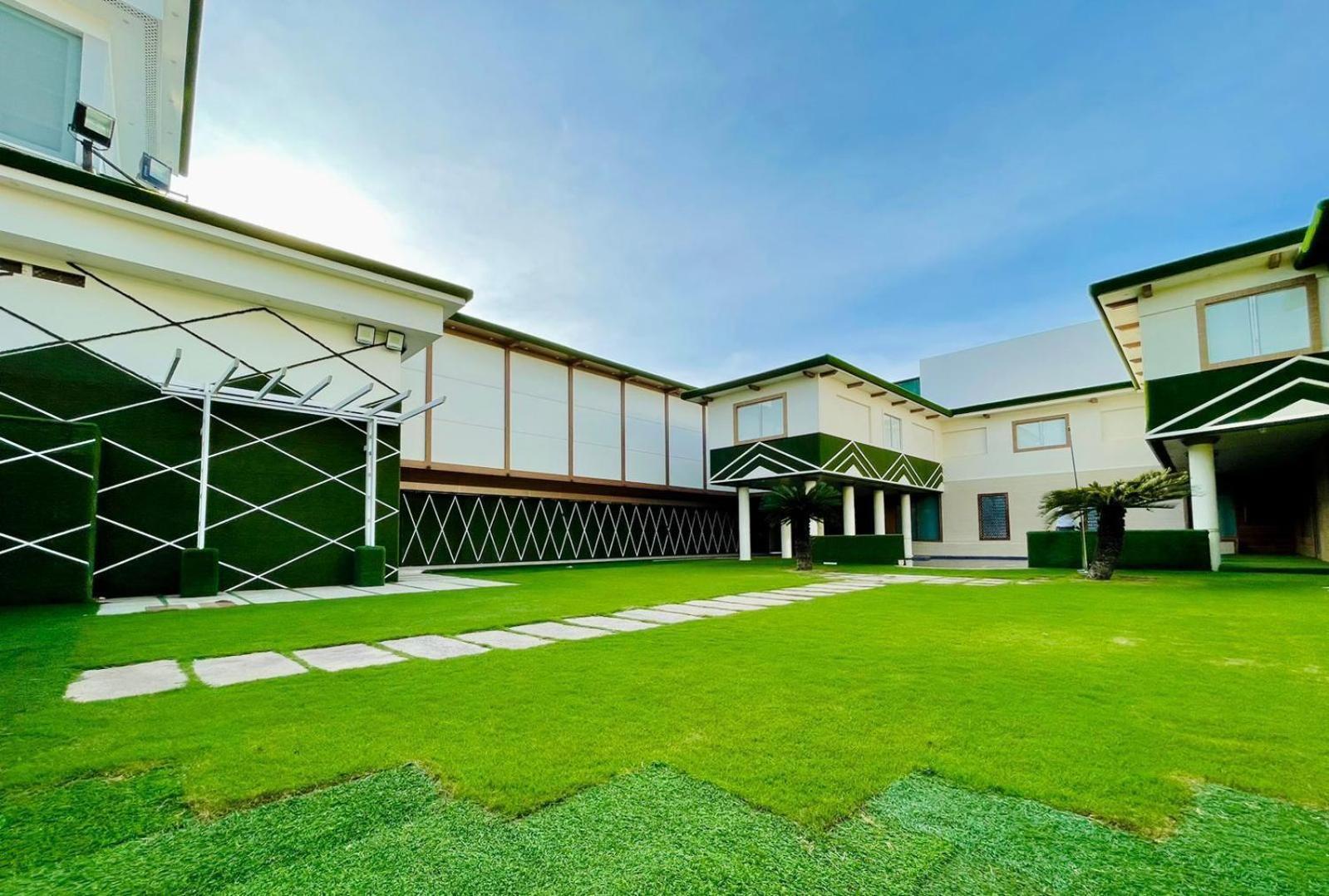 B8 Hotel Chennai Exterior photo