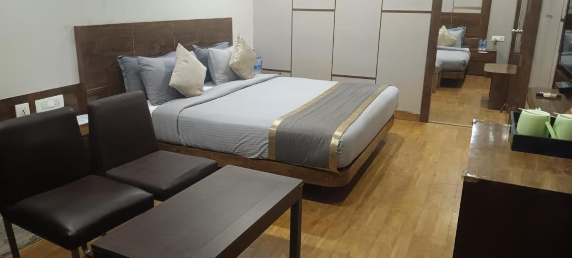 B8 Hotel Chennai Exterior photo