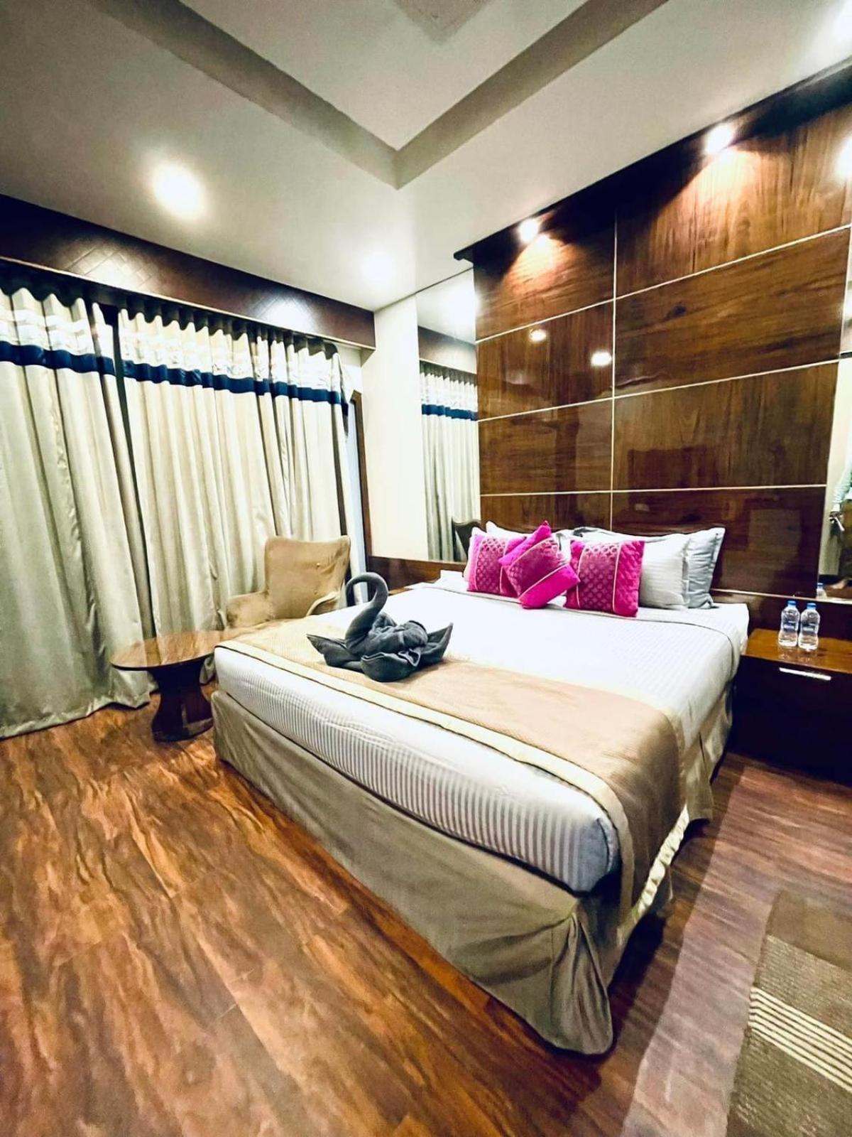 B8 Hotel Chennai Exterior photo